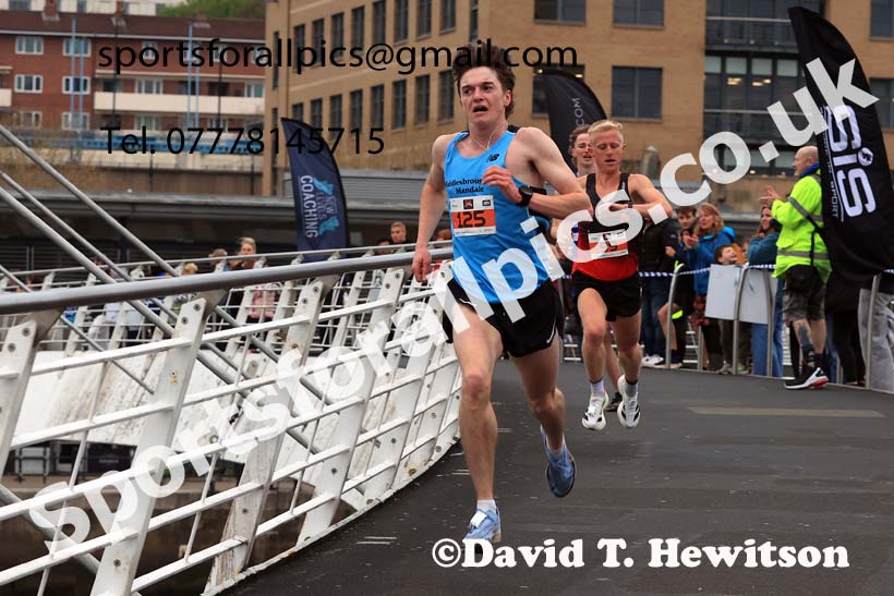 The 2025 Quayside 5k, Newcastle-Gateshead, Wednesday, April 23rd. Photo: David T. Hewitson/Sports for All Pics